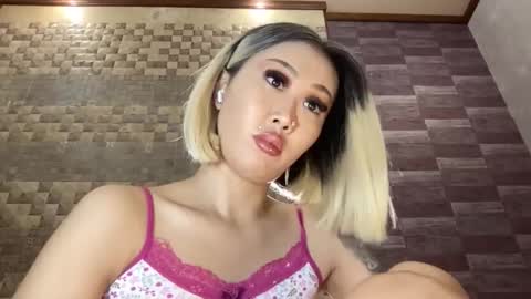 Akemi online show from October 21, 2025, 9:59 pm