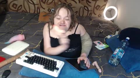 Snapshot of akindmodel chatting on February 22, 2025, 11:35 am Natalie online show from February 22, 2025, 11:35 am