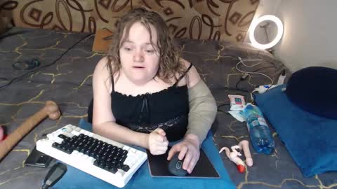 Snapshot of akindmodel chatting on February 22, 2025, 2:41 pm Natalie online show from February 22, 2025, 2:41 pm