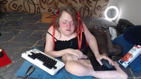 Snapshot of akindmodel chatting on March 5, 2025, 7:16 am Natalie online show from March 5, 2025, 7:16 am