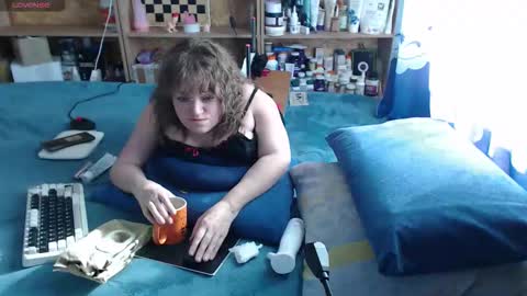 Snapshot of akindmodel chatting on October 16, 2025, 7:09 am Natalie online show from October 16, 2025, 7:09 am