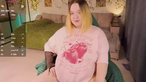 Snapshot of akinohana chatting on October 22, 2025, 1:44 pm Aki online show from October 22, 2025, 1:44 pm