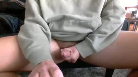 akpchi1984 online show from January 5, 2025, 2:30 pm