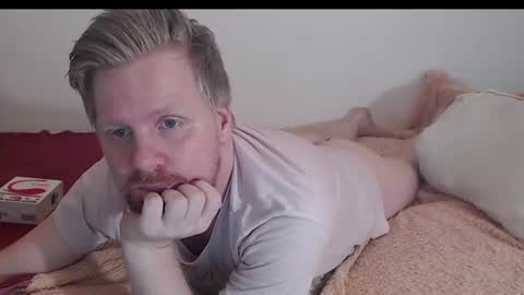 Snapshot of aktavian_w chatting on July 19, 2026, 7:23 am aktavian_w online show from July 19, 2026, 7:23 am