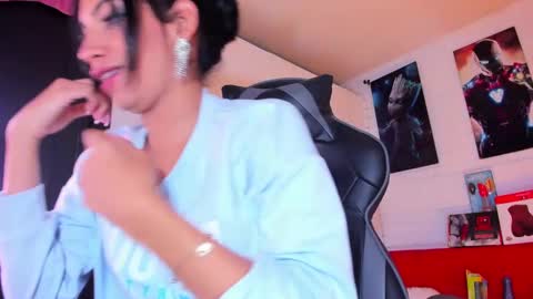 Snapshot of alahia__rodriguez chatting on March 6, 2025, 12:54 am Alahia Rodriguez online show from March 6, 2025, 12:54 am