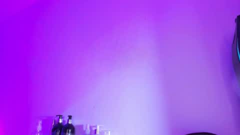 Snapshot of alahia__rodriguez chatting on March 9, 2025, 3:22 am Alahia Rodriguez online show from March 9, 2025, 3:22 am