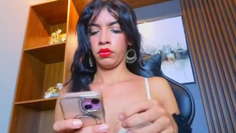 Snapshot of alahia__rodriguez chatting on May 4, 2026, 7:54 pm Alahia Rodriguez online show from May 4, 2026, 7:54 pm
