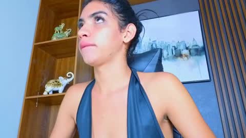 Snapshot of alahia__rodriguez chatting on May 19, 2026, 5:19 pm Alahia Rodriguez online show from May 19, 2026, 5:19 pm