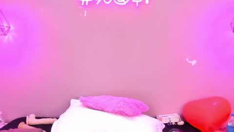 Alahia  online show from March 3, 2025, 2:59 pm