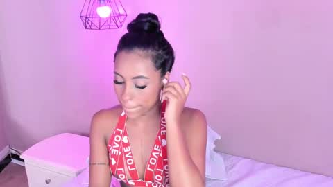 Alahia  online show from March 4, 2025, 6:18 pm