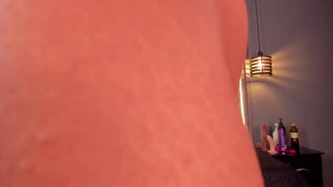 Alahia  online show from October 9, 2025, 3:43 pm