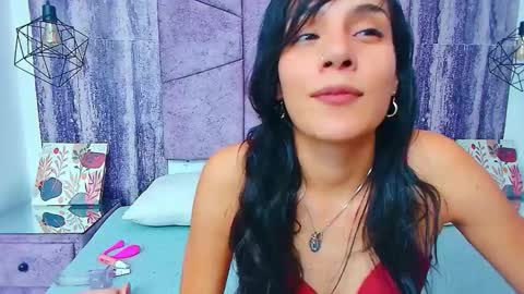 AlahiaEvansz online show from February 4, 2026, 1:44 am