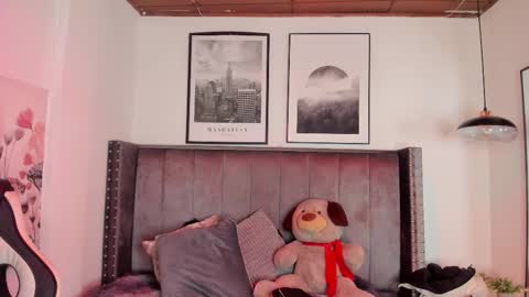 Alaia Carter online show from November 19, 2025, 4:34 am