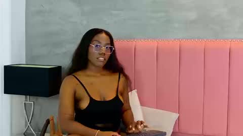 alaia_colins online show from March 21, 2026, 11:41 pm