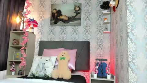 Alaia online show from July 26, 2026, 9:11 pm