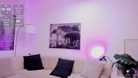 Alaia online show from March 5, 2025, 3:51 am