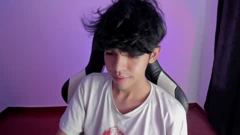 alan18n online show from December 3, 2024, 2:49 pm