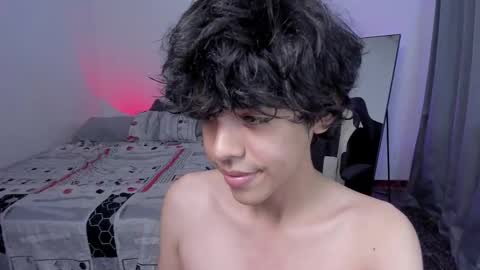 Snapshot of alan18n chatting on February 25, 2026, 9:35 pm alan18n online show from February 25, 2026, 9:35 pm