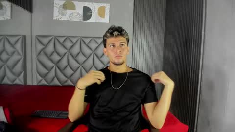 alan__smith online show from November 25, 2025, 7:47 pm