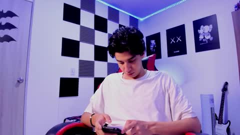 Alan Boy online show from November 6, 2025, 11:44 am