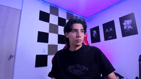 Snapshot of alan_boy01 chatting on February 15, 2026, 1:13 am Alan Boy online show from February 15, 2026, 1:13 am