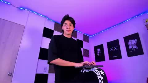 Alan Boy online show from June 19, 2026, 1:32 am