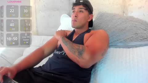 Snapshot of alan_greek_1 chatting on January 1, 2025, 8:04 pm Alan greek online show from January 1, 2025, 8:04 pm