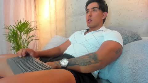 Snapshot of alan_greek_1 chatting on January 19, 2025, 12:49 am Alan greek online show from January 19, 2025, 12:49 am