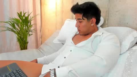 Snapshot of alan_greek_1 chatting on January 29, 2025, 2:51 am Alan greek online show from January 29, 2025, 2:51 am