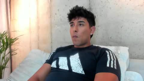 Snapshot of alan_greek_1 chatting on February 1, 2025, 2:16 am Alan greek online show from February 1, 2025, 2:16 am