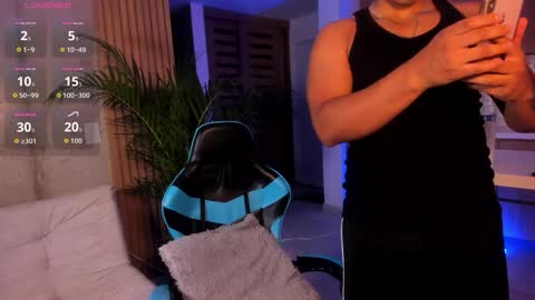 Snapshot of alan_greek_1 chatting on November 5, 2025, 2:22 am Alan greek online show from November 5, 2025, 2:22 am