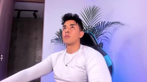 Snapshot of alan_greek_1 chatting on December 4, 2025, 2:43 am Alan greek online show from December 4, 2025, 2:43 am