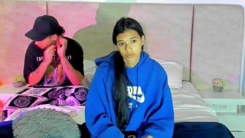             online show from December 4, 2024, 7:50 am