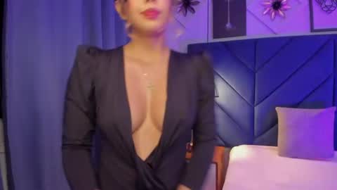 Snapshot of alana_dreams chatting on July 19, 2026, 3:21 am Alana online show from July 19, 2026, 3:21 am
