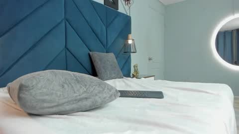 Snapshot of alana_dreams chatting on July 22, 2026, 3:31 am Alana online show from July 22, 2026, 3:31 am