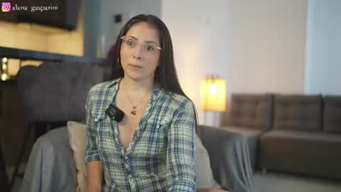 Alana Gasparini online show from July 14, 2026, 7:30 pm