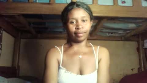 Snapshot of alanaangela chatting on June 5, 2026, 11:27 am AlanaAngela online show from June 5, 2026, 11:27 am