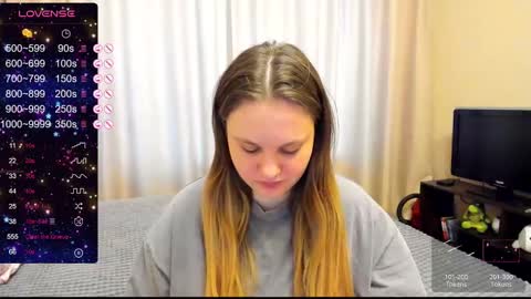 Julia online show from February 11, 2025, 11:21 am