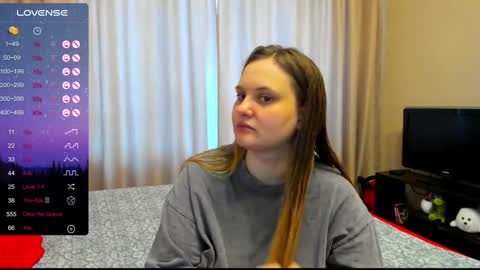 Julia online show from March 7, 2025, 11:18 am