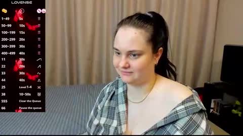 Julia online show from February 16, 2026, 3:08 pm