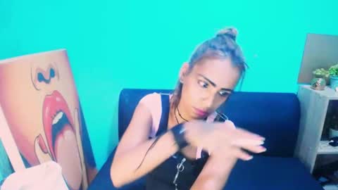 alanadelray online show from January 12, 2025, 11:50 am