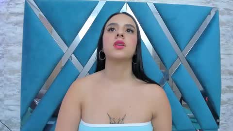Snapshot of alanaflores chatting on February 13, 2025, 5:44 pm Alana Flores online show from February 13, 2025, 5:44 pm