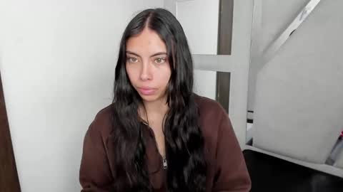 Alana hot online show from January 18, 2026, 5:00 am