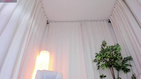 Alana silvana online show from March 7, 2025, 12:45 pm