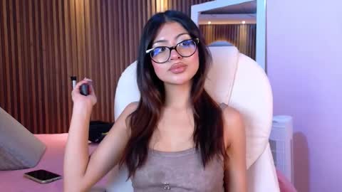 Snapshot of alanawalker9 chatting on November 8, 2025, 3:29 am Sasha online show from November 8, 2025, 3:29 am