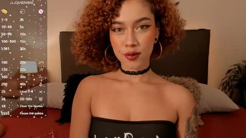 Snapshot of alanaxbrown chatting on February 5, 2025, 12:27 pm Tell me Alana online show from February 5, 2025, 12:27 pm