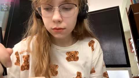 Stella online show from September 21, 2025, 10:39 am