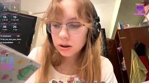 Stella online show from October 11, 2025, 2:37 pm