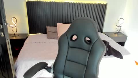 ALANI online show from November 13, 2025, 12:15 pm