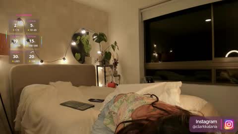 Snapshot of alanna_clark chatting on October 7, 2025, 11:57 pm Alanna online show from October 7, 2025, 11:57 pm